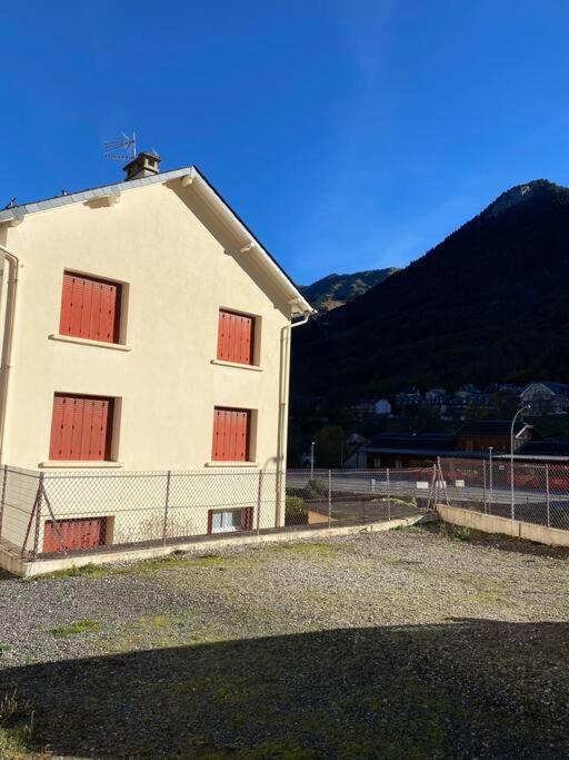 Appartement Au Centre Ville. 科特雷 外观 照片